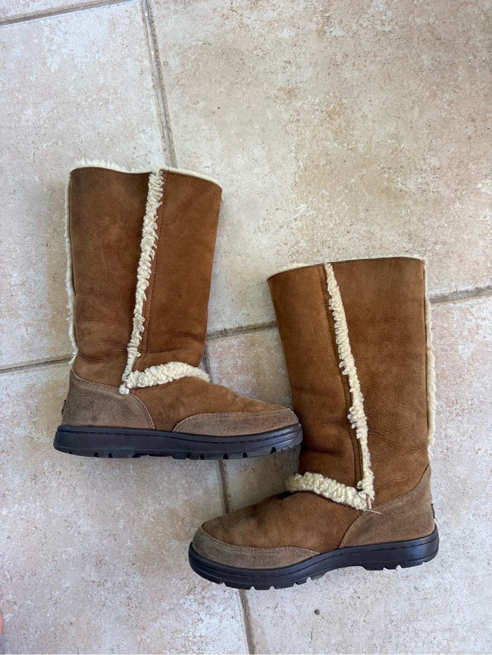 UGG sunburstChestnut Suede Shearling-Trim Tall Winter Boots